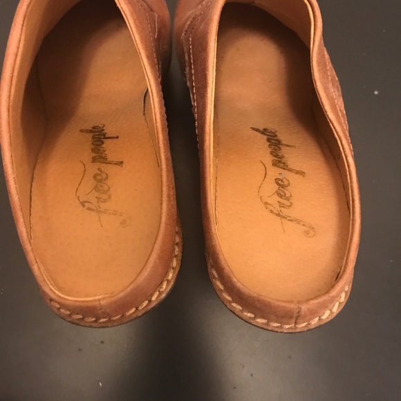 Free People Brown Leather Clogs 38 - Picture 7 of 7